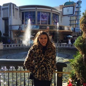 Meet your Posher, Christy